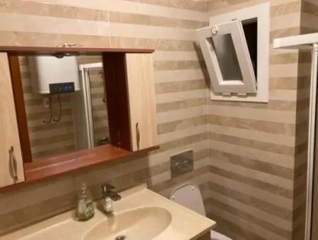 Çeşme Merkezde Sezonluk Kiralık 1+1 Eşyalı Daire