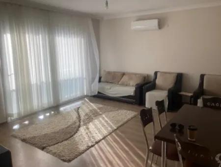 Çeşme Merkezde Sezonluk Kiralık 1+1 Eşyalı Daire