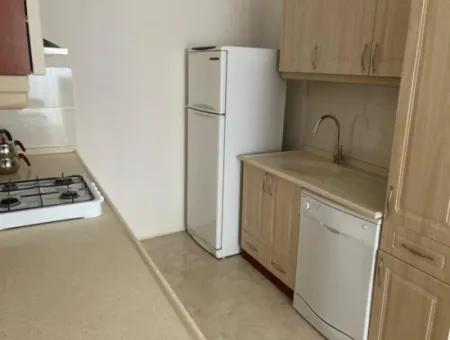 Çeşme Merkezde Sezonluk Kiralık 1+1 Eşyalı Daire