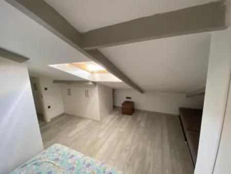 Ilıca Oteller Bölgesinde Aylık  Kiralık Çatı Dublex Daire