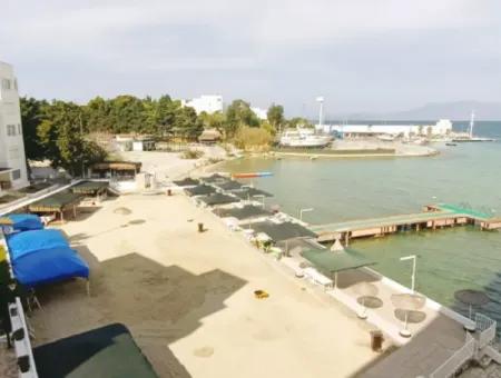 Çeşme Ilıca Ege Çeşme Sitesinde Denize Sıfır Sezonluk 2+1 Daire