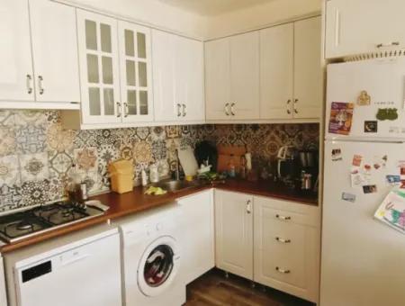 Çeşme Ilıca Ege Çeşme Sitesinde Denize Sıfır Sezonluk 2+1 Daire