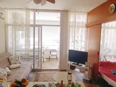 Çeşme Ilıca Ege Çeşme Sitesinde Denize Sıfır Sezonluk 2+1 Daire