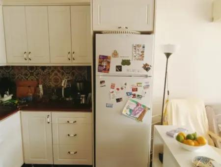 Çeşme Ilıca Ege Çeşme Sitesinde Denize Sıfır Sezonluk 2+1 Daire