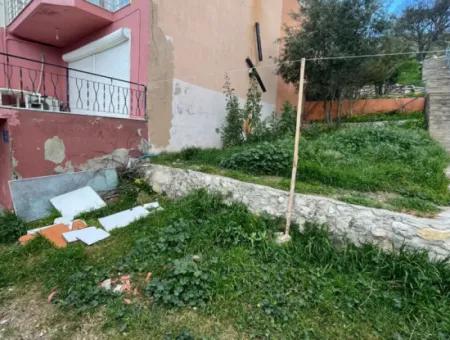 Çeşme Merkez'de Yatırımlık Arsa