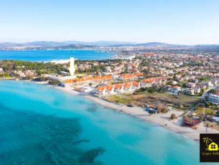Çeşme Boyalık'ta Denize Sıfır Ağustos-Eylül Ayı İçin Kiralık 2+1