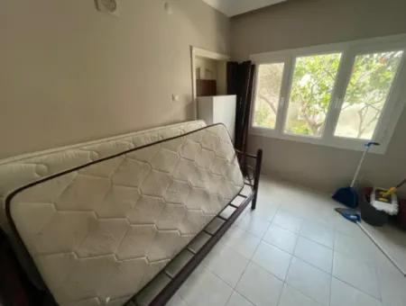 Çeşme Merkez'de Personele Sezonluk Kiralık Daire