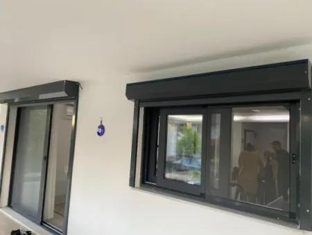 Çeşme Boyalık Denize Yürüme Mesafesinde Tadilatlı Sezonluk Villa