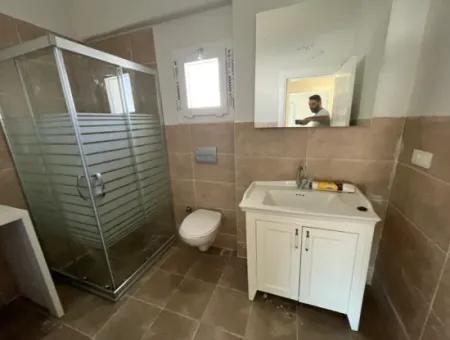 Çeşme Alaçatı'da Satılık Sıfır Havuzlu Taş Villa