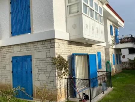 Çeşme Merkezde Sezonluk Kiralık 1+1 Lüx Eşyalı Daire
