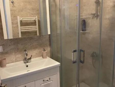 Çeşme Merkezde Sezonluk Kiralık 1+1 Lüx Eşyalı Daire