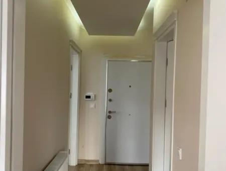 Çeşme Merkezde Sezonluk Kiralık 1+1 Lüx Eşyalı Daire