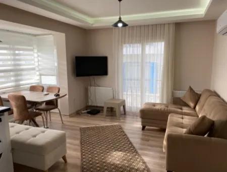 Çeşme Merkezde Sezonluk Kiralık 1+1 Lüx Eşyalı Daire