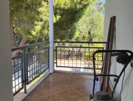 Çeşme Ilıca Altınyunusta Denize Çok Yakın Sezonluk Kiralık Villa