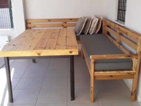 Çeşme Alaçatı'da Müstakil Havuzlu Sezonluk Kiralık 2+1 Daire