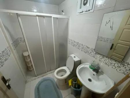 Çeşme Alaçatı'da Müstakil Havuzlu Sezonluk Kiralık 2+1 Daire
