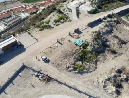 Çeşme'de Restaurant,Kafe,Kahvaltı Salonuna Uygun Kiralık Ev