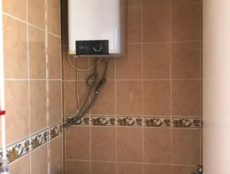 Çeşme Merkez'de Sezonluk Kiralık Geniş 2+1 Bahçe Katı Daire