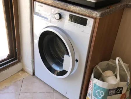 Çeşme Merkez'de Sezonluk Kiralık Geniş 2+1 Bahçe Katı Daire