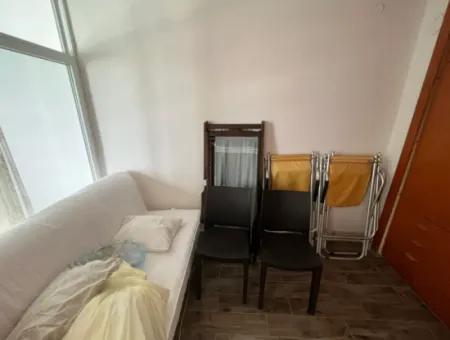 Çeşme Ilıca Ege Çeşme Sitesinde Denize Sıfır Satılık 2+1 Daire