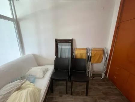 Çeşme Ilıca Ege Çeşme Sitesinde Denize Sıfır Satılık 2+1 Daire