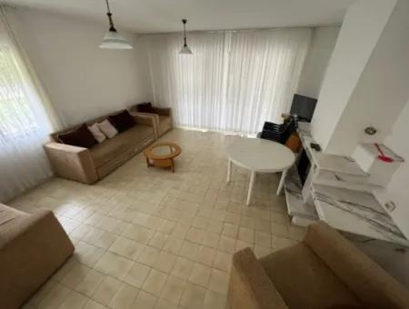 Çeşme Ilıca'da Denize 200 M. Sezonluk Kiralık 3+1 Villa