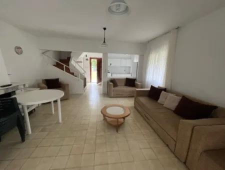 Çeşme Ilıca'da Denize 200 M. Sezonluk Kiralık 3+1 Villa