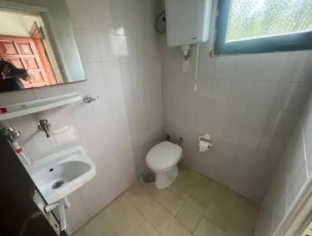 Çeşme Ilıca'da Denize 200 M. Sezonluk Kiralık 3+1 Villa