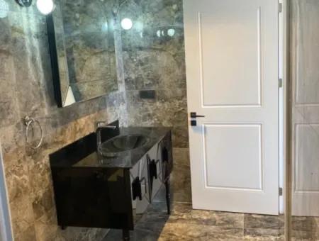 Çeşme Ovacıkta Satılık 6+2 Luxruy Modern Havuzlu Müstakil Villa