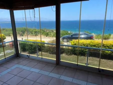 Çeşme Dalyan'da Full Deniz Manz. Site İçi 3+1 Satılık Villa