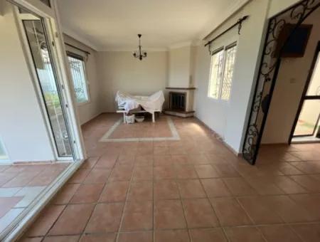 Çeşme Dalyan'da Full Deniz Manz. Site İçi 3+1 Satılık Villa