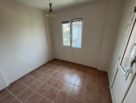 Çeşme Dalyan'da Full Deniz Manz. Site İçi 3+1 Satılık Villa