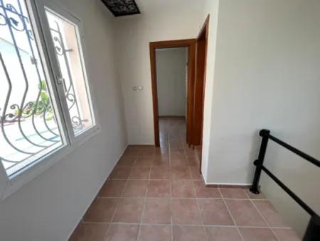 Çeşme Dalyan'da Full Deniz Manz. Site İçi 3+1 Satılık Villa