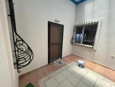 Çeşme Dalyan'da Full Deniz Manz. Site İçi 3+1 Satılık Villa