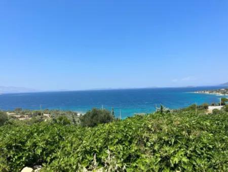 Çeşme Dalyan'da Full Deniz Manz. Site İçi 3+1 Satılık Villa