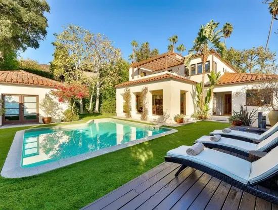 Çeşme Alaçatı Kiralık Villa